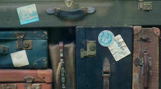 travel luggage solo traveler