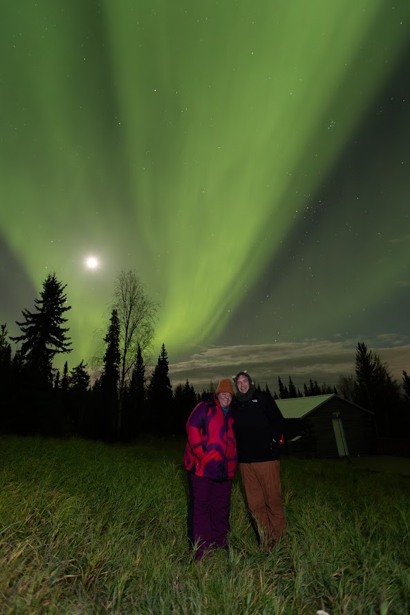 Can You Still See the Northern Lights During a Full Moon? 4 Full Moon aurora borealis