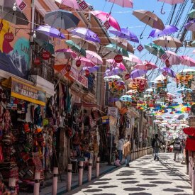In Bolivia, explore vibrant local markets and historic landmarks. Immerse yourself in local culture and spiritual traditions, admire stunning Baroque-Mestizo architecture, and browse a rich variety of Bolivian handicrafts, textiles, and souvenirs.