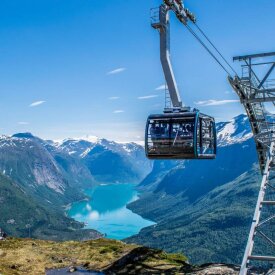 The Skylift brings us up more than 3,000 feet from the valley to the top of Mount Hoven