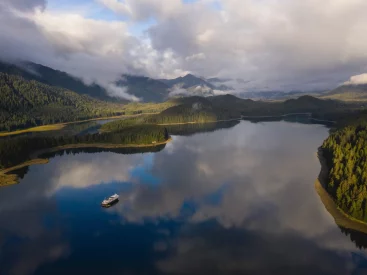 Navigate through remote bays during this journey and immerse yourself in the serenity of Alaska’s untouched wilderness.